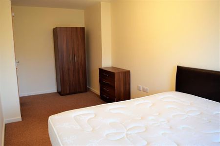 2 bedroom flat to rent - Photo 4