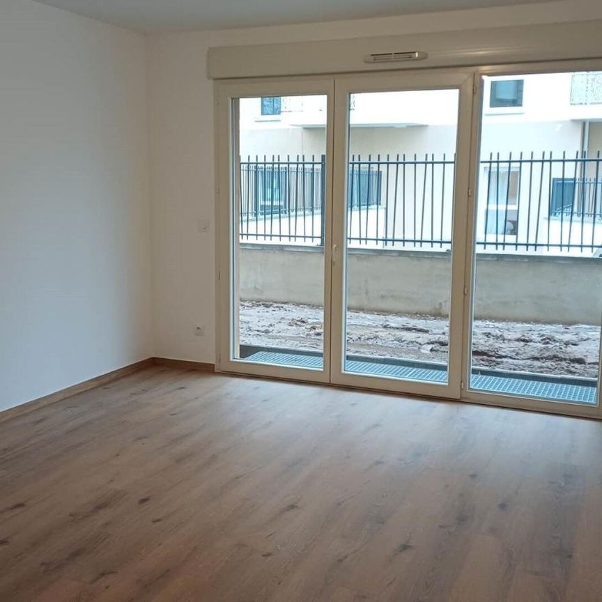 location Appartement T3 DE 62.7m² À AMIENS - Photo 1