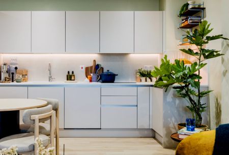 Extra Large 2 Bedroom - Photo 5