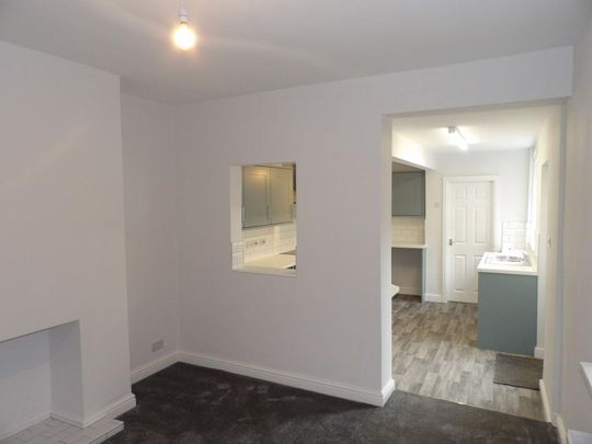 2 bedroom semi-detached house to rent - Photo 1