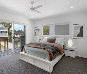 Near new 4-Bedroom Home with Pool & Luxury Features. Contact Julie ... - Photo 5