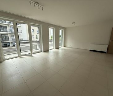 Appartement te huur - Photo 1