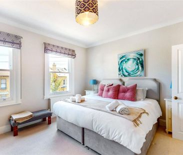 4 bedroom terraced house to rent - Photo 1