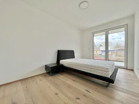 Helle Top ausgestattete Wohnung mit großem Balkon! - Photo 2