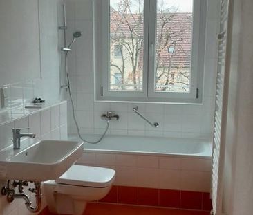 Stop! Familienfreundliche 4-Zimmer-Wohnung! - Photo 2