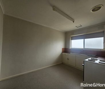 1/75 Fox Street, St Albans, Vic 3021 - Photo 4