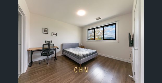 Furnitured Rooming House with Private Ensuites – All Bills Included! - Photo 1