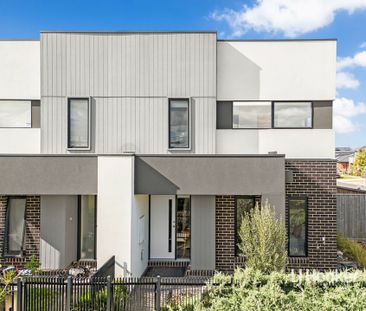 24 Palmerston Walk, Werribee VIC, Belconnen - Photo 5