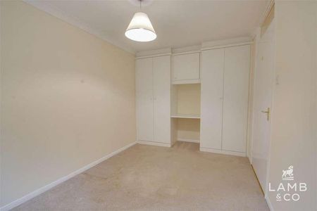 Rookwood Close, Clacton-on-sea, CO15 - Photo 5