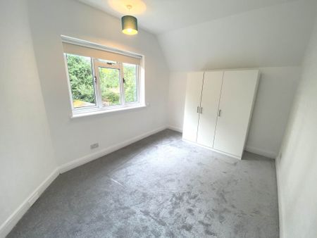 Price £2,995 pcm - Available 16/02/2026 - Part Furnished - Photo 5