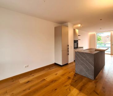 Moderne 2-Zimmer Penthouse mit Terrasse! - Photo 1