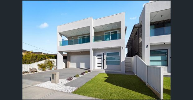 Stylish Modern Residence - Loaded with Luxury - Photo 1