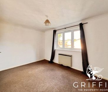 Crest Avenue, Grays, RM17 - Photo 3