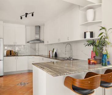 Waterside Family Living - Photo 6