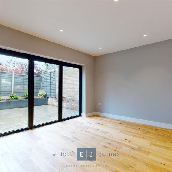 2 bedroom cottage to rent - Photo 1