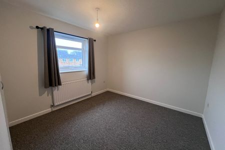 Adam Close - Photo 4