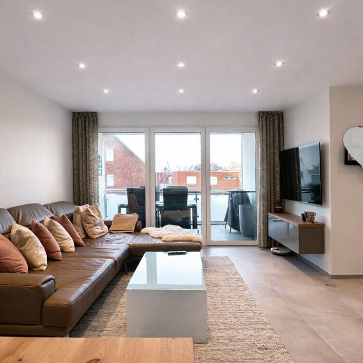 Neuwertig und mitten im Dorfzentrum - Photo 1