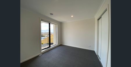 MODERN FAMILY HOME - Photo 5