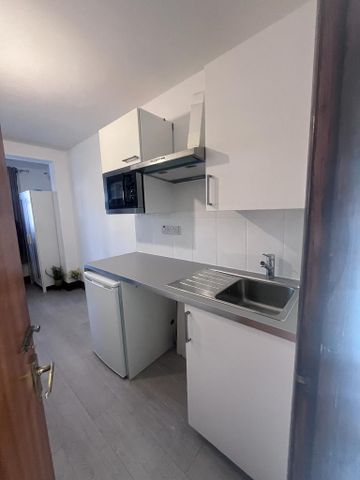 Studio to rent - Photo 2