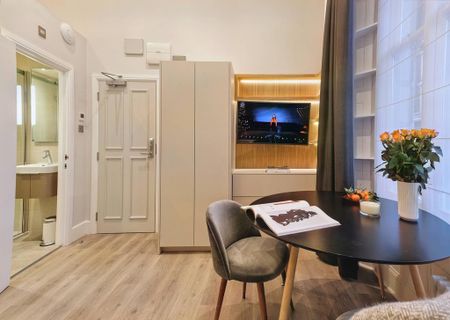 Studio to rent - Photo 2