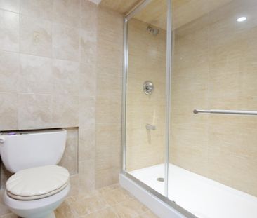 For Lease - 46 Mint Leaf Boulevard, Brampton, Ontario - Photo 3