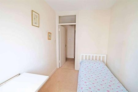 Grand Avenue, Hove, BN3 - Photo 4