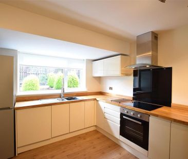 2 bedroom semi-detached bungalow to rent - Photo 4