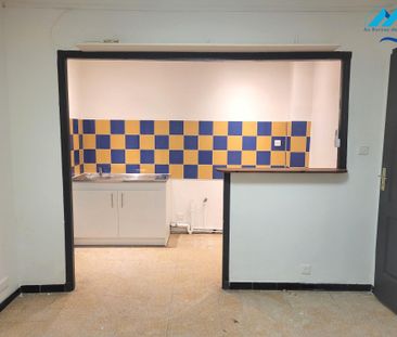 Location Appartement 2 pièces 28m² MARSEILLE 6ème - Photo 4