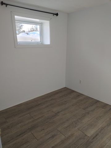214 College Ave E, Regina - Photo 2