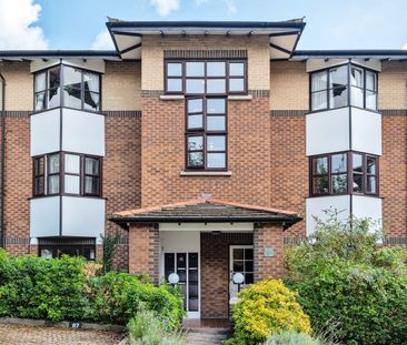 Flat to rent - Celestial Gardens, London, SE13 - Photo 1