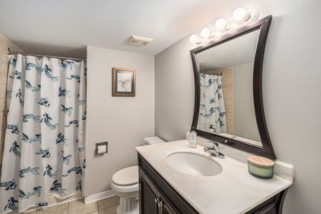 For Lease - 560 Buchanan Crescent, Beacon Hill North - South and Area, Ontario - Photo 2