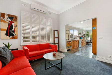 210 Albert Street, Brunswick VIC 3056 - House For Rent | Domain - Photo 2