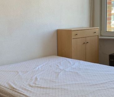 Appartement te huur in De Panne voor € 700 met 2 slaapkamers - Foto 2