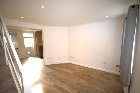 CanterburyEast Street, CT1 1ED, Canterbury - Photo 5