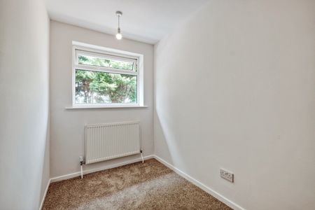 3 Bed End Terrace, Marie Drive, B27 - Photo 4