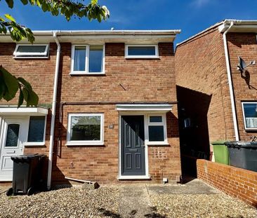 2 bedroom end of terrace house to rent - Photo 5