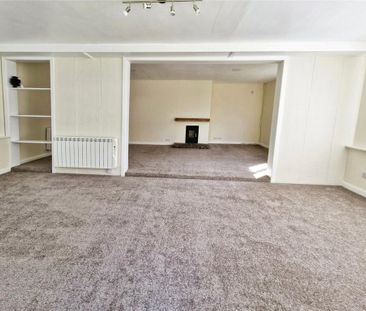 3 bedroom detached bungalow to rent - Photo 1