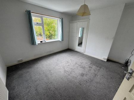 2 bedroom maisonette to rent - Photo 3