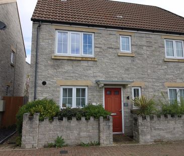 3 bedroom semi-detached house to rent - Photo 2
