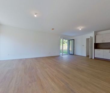 Maison de plain-pied, accès PMR, terrasse, jardin, garage - Photo 2