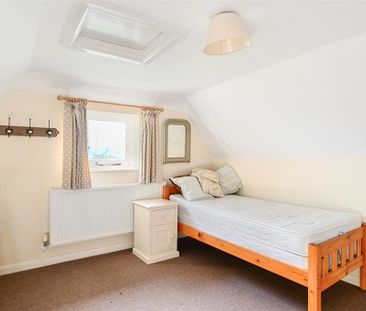 5 bedroom detached house to rent - Photo 4