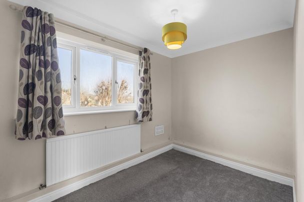 Leat Close, CM21, Sawbridgeworth - Photo 1