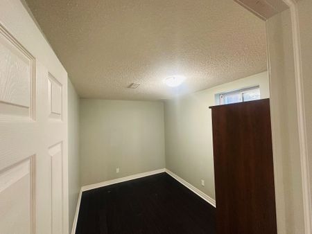 For Lease - 776 Mccue Drive, Oshawa, Ontario - Photo 2