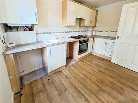 2 bedroom end of terrace house to rent - Photo 3