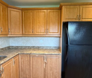 For Lease - 1188 Barton Street, Hamilton, Ontario - Photo 6