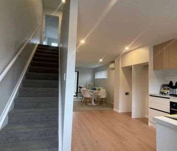 MANGERE BRIDGE, 3 BEDROOMS - Photo 3