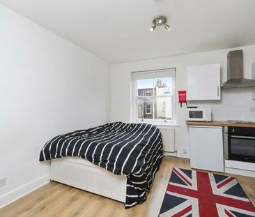 Studio Flat To Let - Photo 5