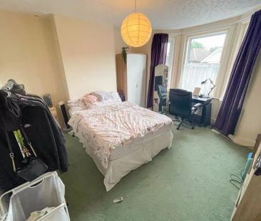 To Rent Bemister Road, Winton, Bournemouth, BH9 £1,680 pcm Tenancy ... - Photo 3