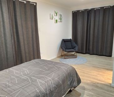 Room 1 / 9 Fielding Road, College View QLD 4343 - Photo 1
