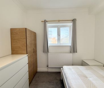 1 Bed Flat, Lewisham High Street, SE13 - Photo 6